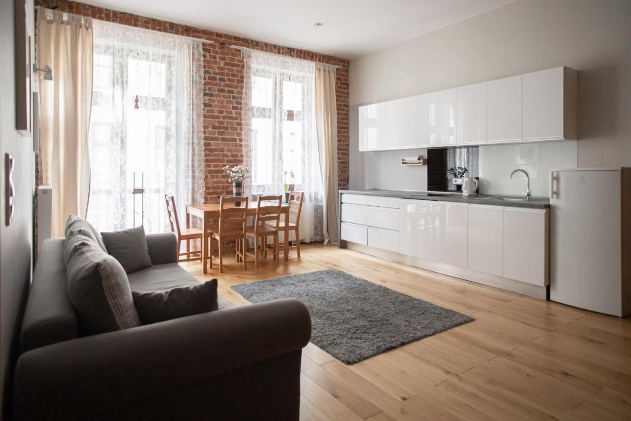 Apartament Fabrykanta By Good Time วูดช์ ภายนอก รูปภาพ